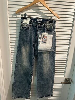 NWT LOVE SOHO Wide Leg Low Rise Premium Quality Denim with reversible Tube Top.